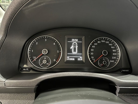 Volkswagen Caddy Cross 10 of 14