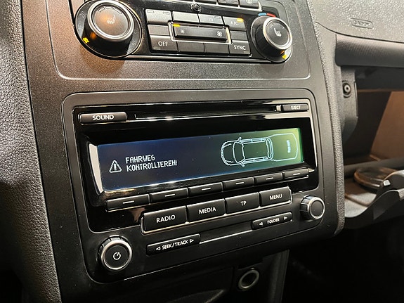 Volkswagen Caddy Cross 14 of 14