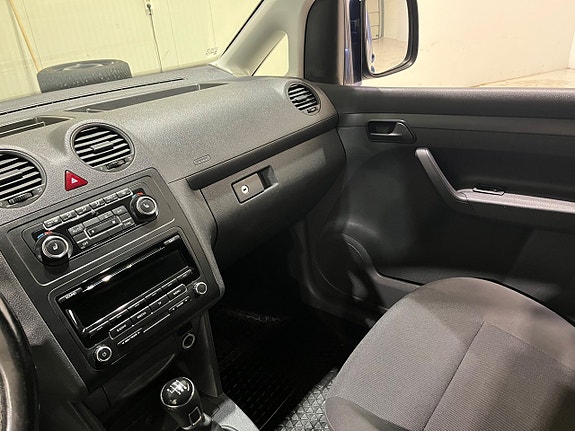 Volkswagen Caddy Cross 11 of 14