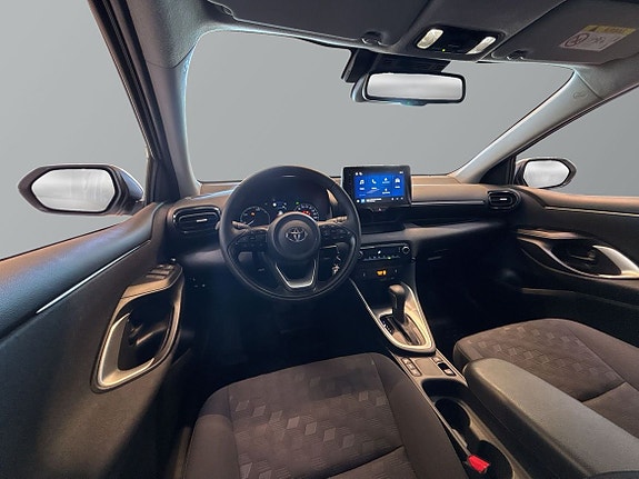 Toyota Yaris 11 of 24