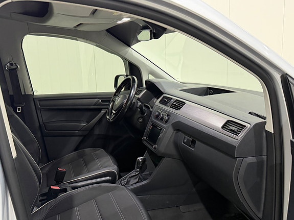 Volkswagen Caddy 10 of 16