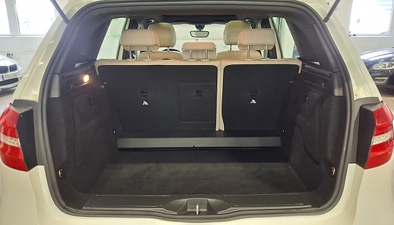 Mercedes-Benz B180 17 of 23