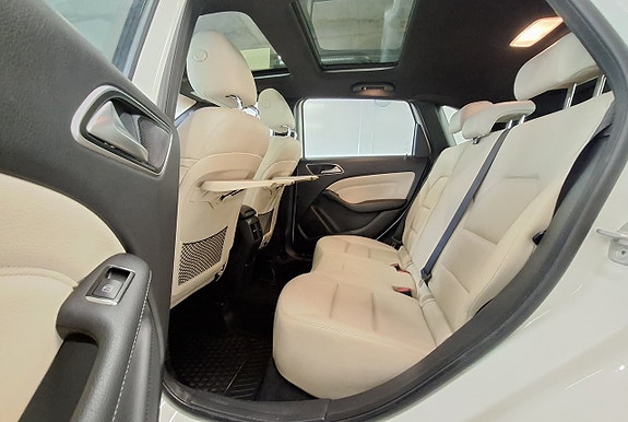 Mercedes-Benz B180 15 of 23