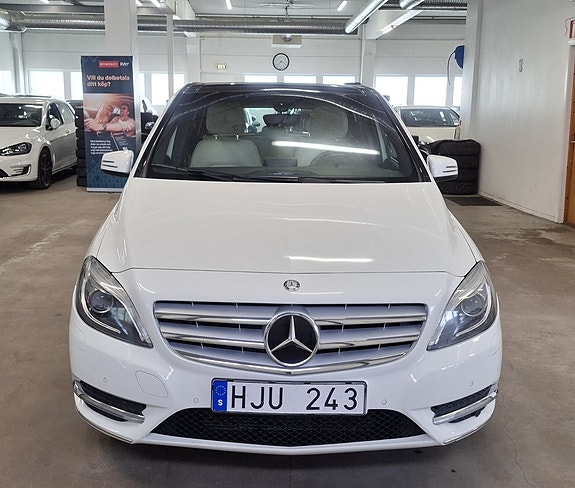 Mercedes-Benz B180 7 of 23