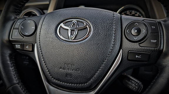 Toyota RAV4 17 of 26