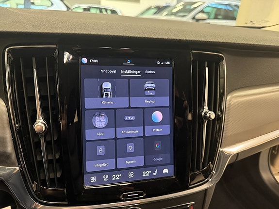 Volvo V90 16 of 22
