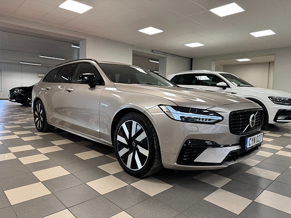 Volvo V90 4 of 22