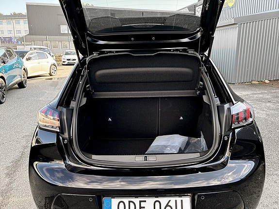 Peugeot 208 15 of 15