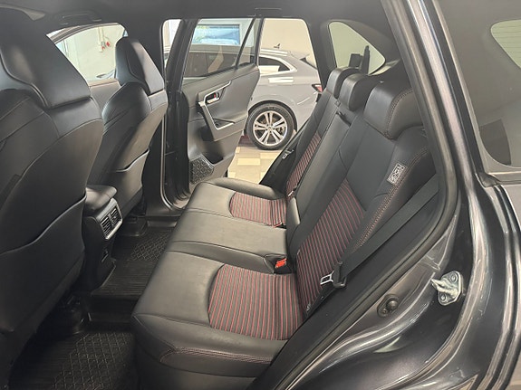 Toyota RAV4 15 of 18