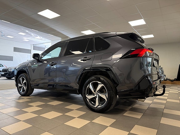 Toyota RAV4 5 of 18