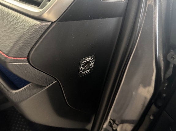 Toyota RAV4 18 of 18