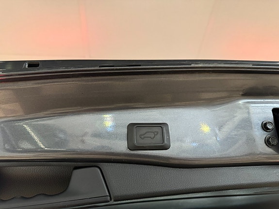 Toyota RAV4 16 of 18