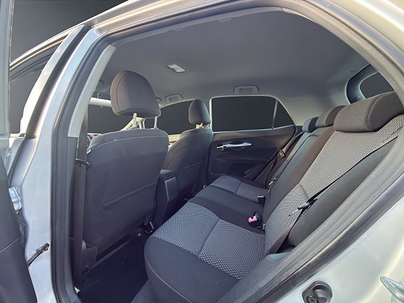 Toyota Auris 9 of 14