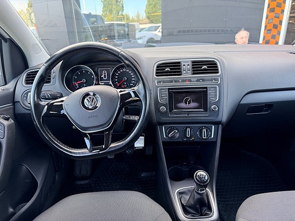 Volkswagen Polo 15 of 17