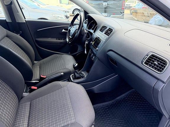 Volkswagen Polo 16 of 17