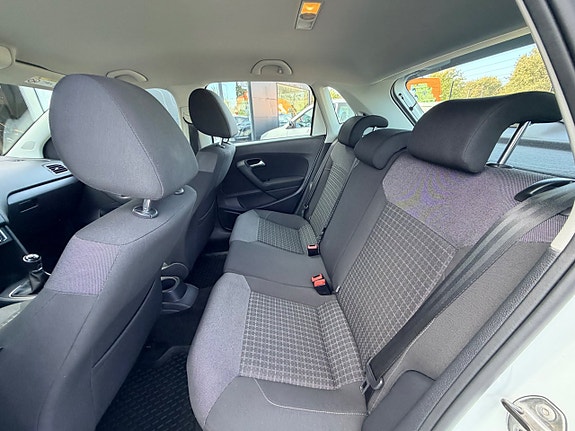 Volkswagen Polo 14 of 17