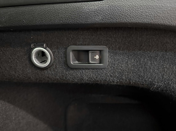 Volkswagen Passat 15 of 18