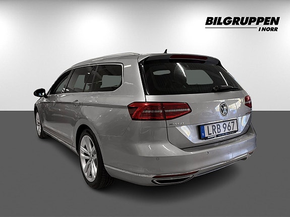Volkswagen Passat 6 of 18