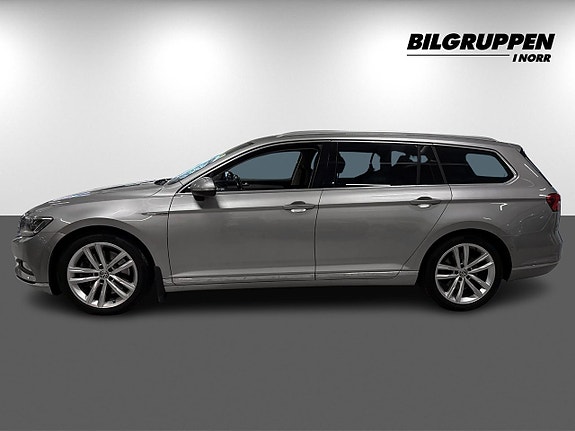 Volkswagen Passat 4 of 18
