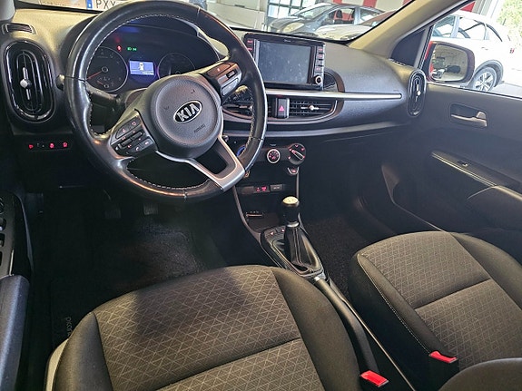 Kia Picanto 7 of 8