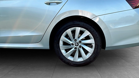Skoda Octavia 6 of 12
