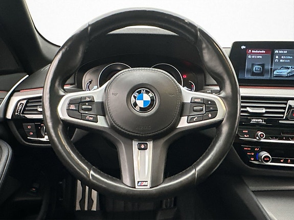 BMW 530i 11 of 30