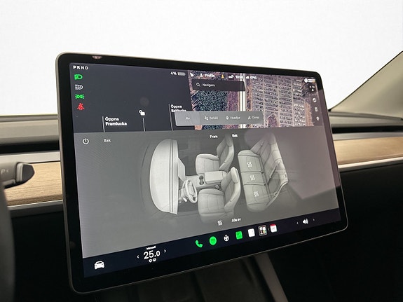 Tesla Model Y 17 of 30