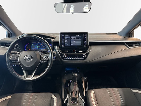 Toyota Corolla 9 of 12