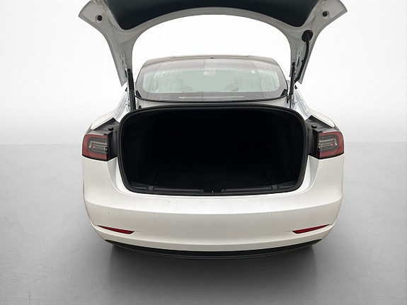 Tesla Model 3 10 of 30