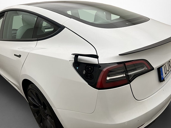 Tesla Model 3 9 of 30