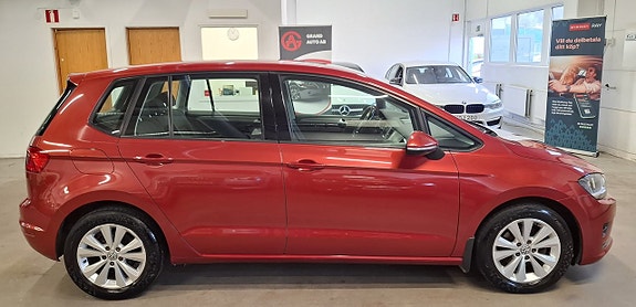 Volkswagen Golf Sportsvan 8 of 28