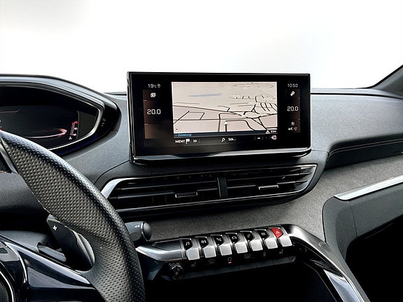 Peugeot 5008 9 of 15