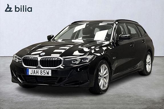 BMW 330e 6 of 15