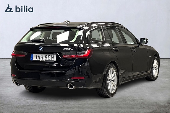BMW 330e 3 of 15