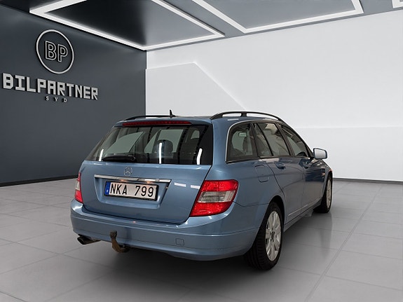 Mercedes-Benz C180 5 of 15