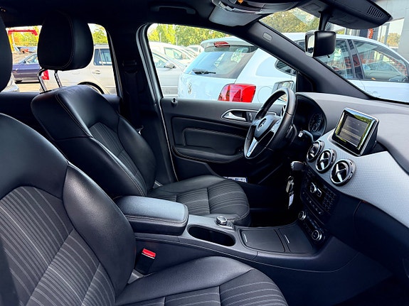 Mercedes-Benz B180 18 of 19
