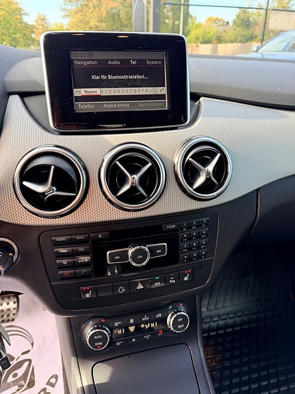 Mercedes-Benz B180 11 of 19