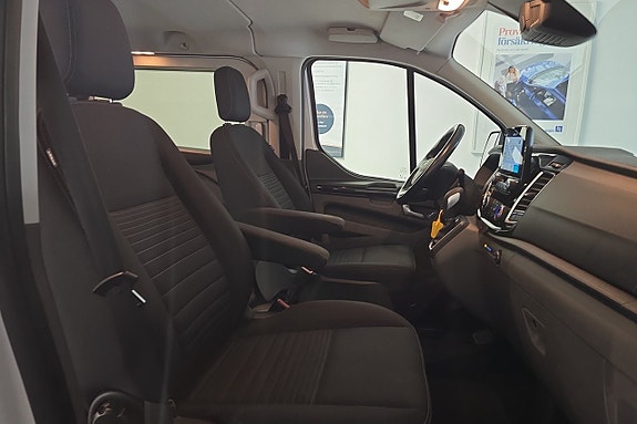 Ford Transit Custom 22 of 30