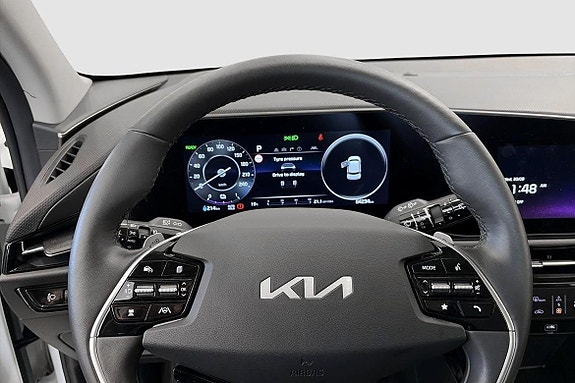 Kia Niro 2 of 11