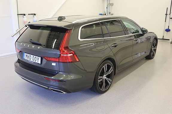 Volvo V60 4 of 20