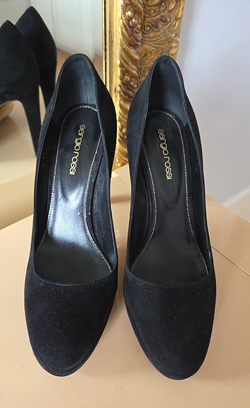 Product image 1 of 6