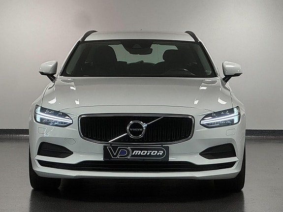 Volvo V90 8 of 22