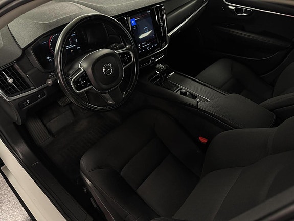 Volvo V90 12 of 22