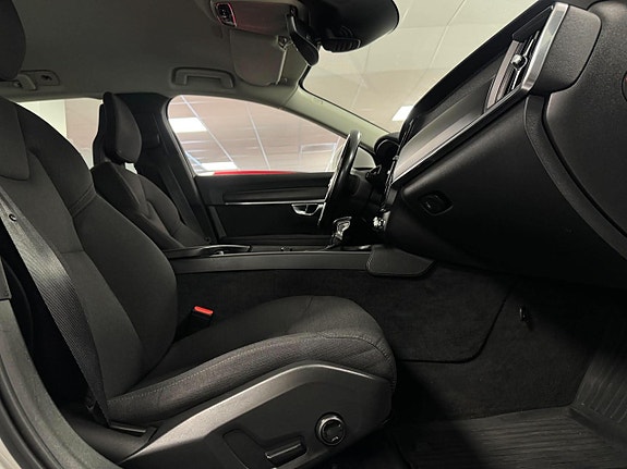 Volvo V90 17 of 22