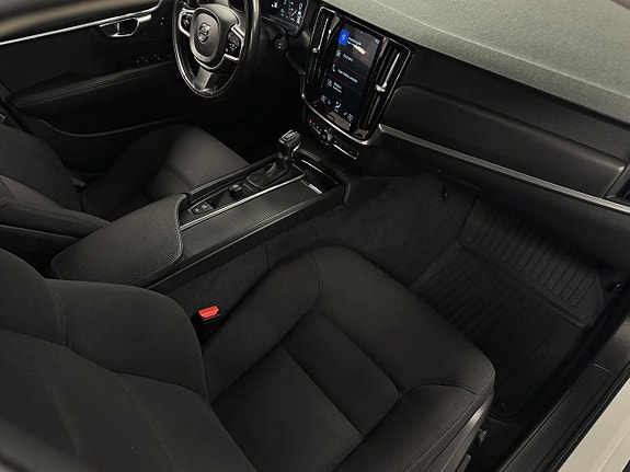 Volvo V90 16 of 22