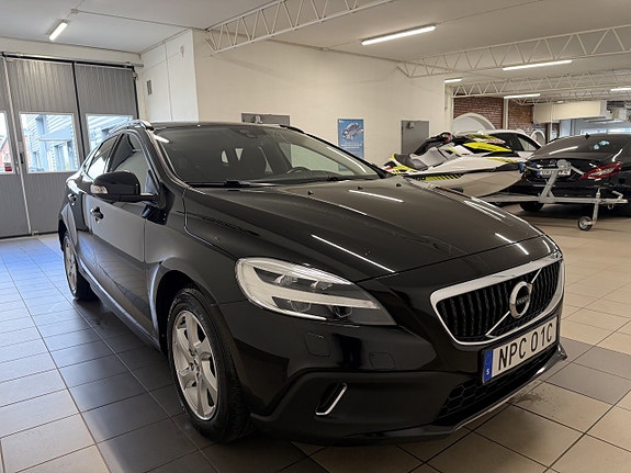 Volvo V40 Cross Country 6 of 11