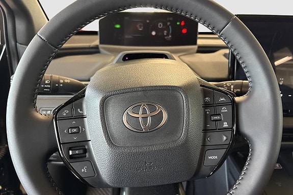 Toyota bZ4X 14 of 14