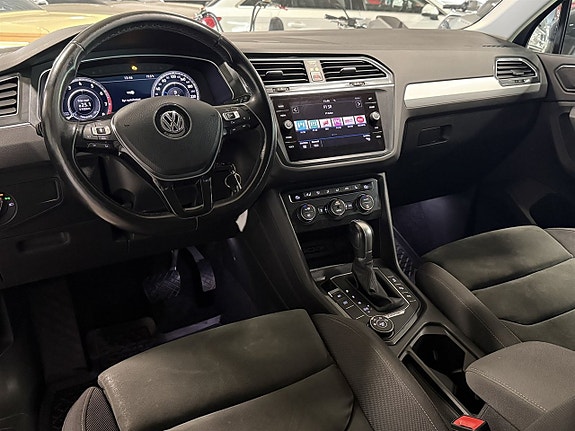 Volkswagen Tiguan 6 of 13
