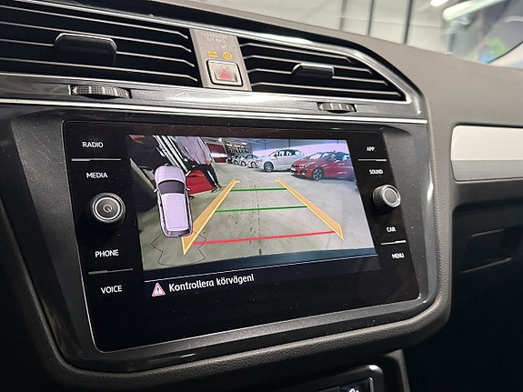 Volkswagen Tiguan 11 of 13