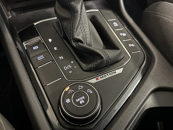 Volkswagen Tiguan 12 of 13